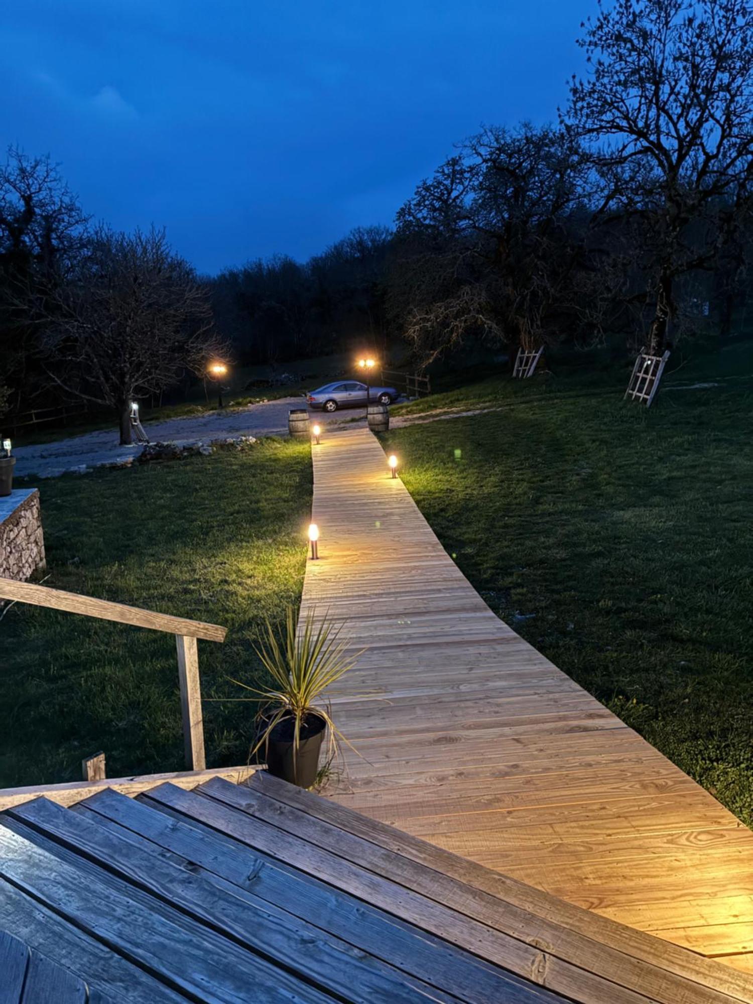 Bed and Breakfast Le Domaine Du Quercy Padirac Esterno foto